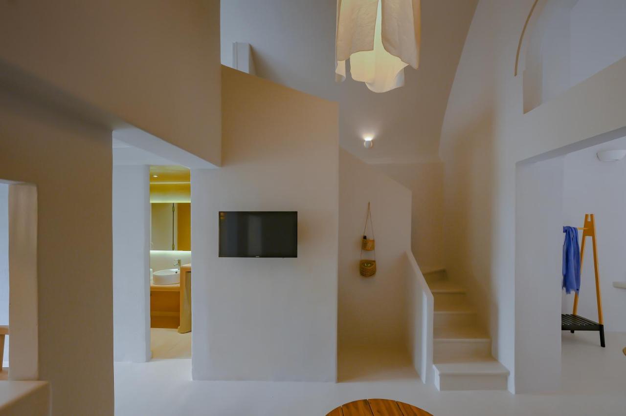 Elements Cave Suites Μεγαλοχώρι Εξωτερικό φωτογραφία