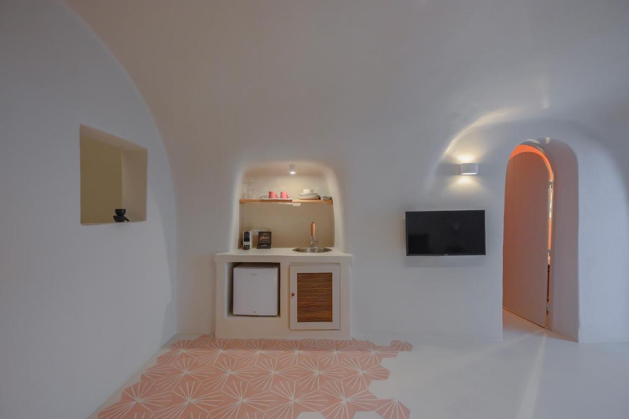 Elements Cave Suites Μεγαλοχώρι Εξωτερικό φωτογραφία