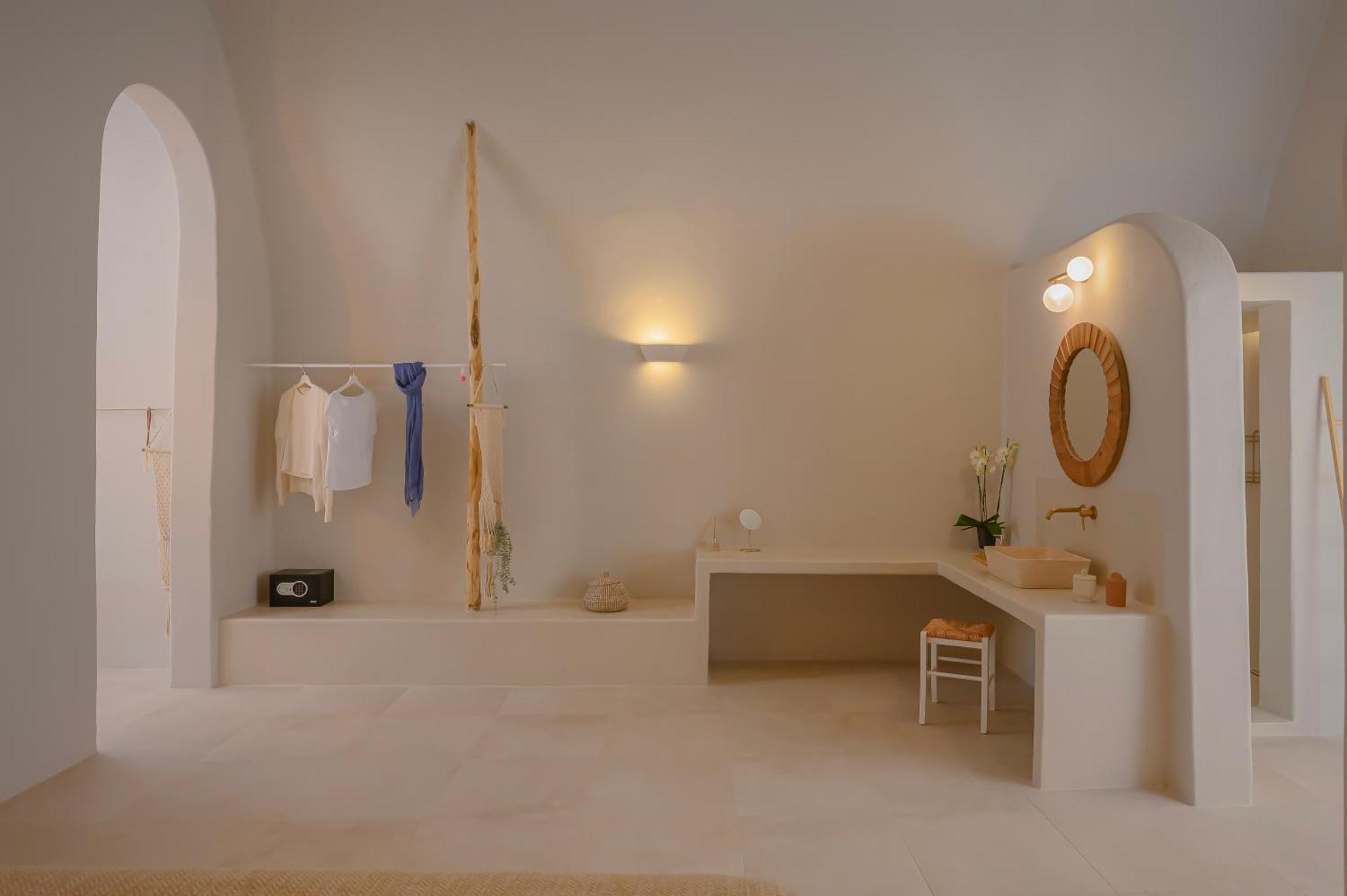 Elements Cave Suites Μεγαλοχώρι Δωμάτιο φωτογραφία