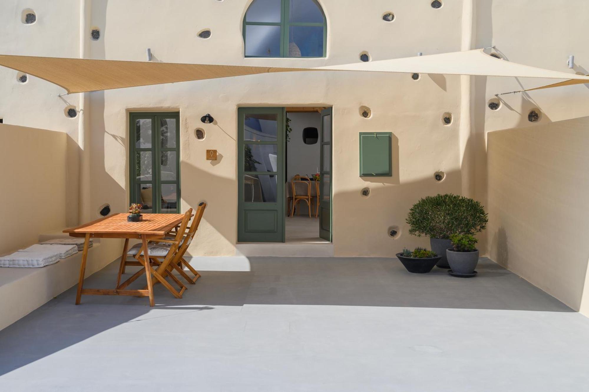 Elements Cave Suites Μεγαλοχώρι Δωμάτιο φωτογραφία